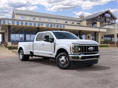 2027 Ford Super Duty F-350 DRW LARIAT