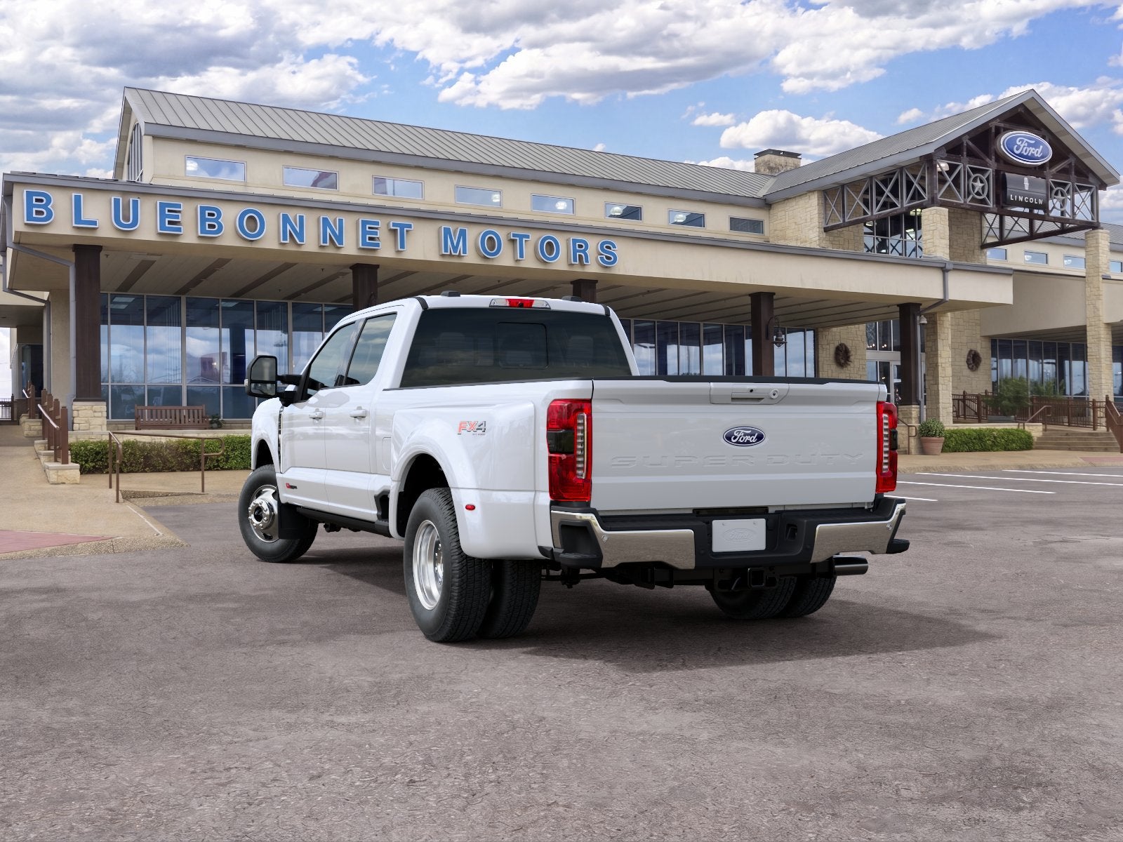 2027 Ford Super Duty F-350 DRW LARIAT