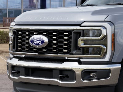 2027 Ford Super Duty F-350 DRW LARIAT