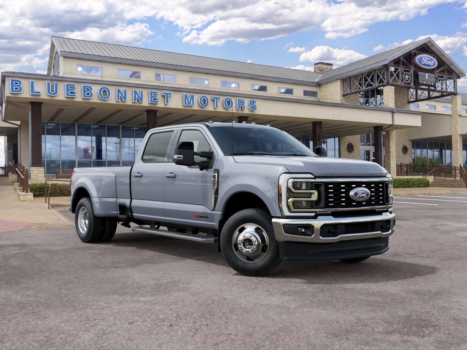 2027 Ford Super Duty F-350 DRW LARIAT