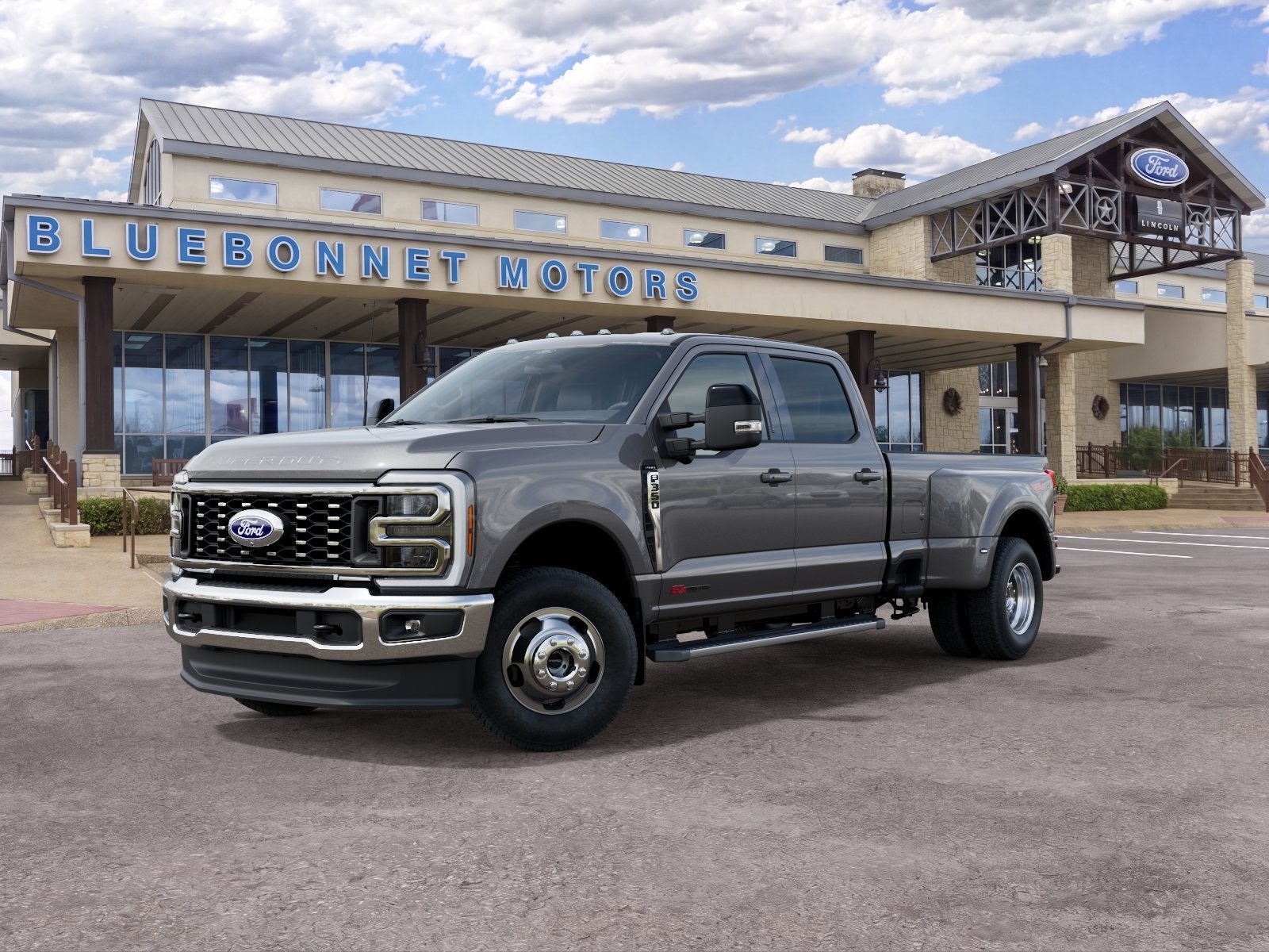 2027 Ford Super Duty F-350 DRW LARIAT