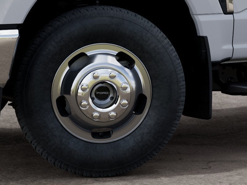 2027 Ford Super Duty F-350 DRW XLT