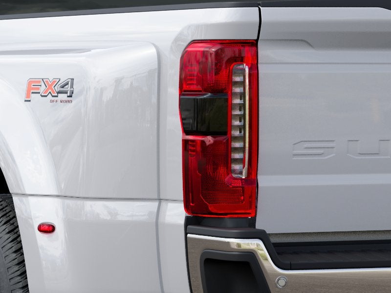 2027 Ford Super Duty F-350 DRW XLT