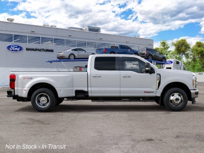 2027 Ford Super Duty F-350 DRW XLT