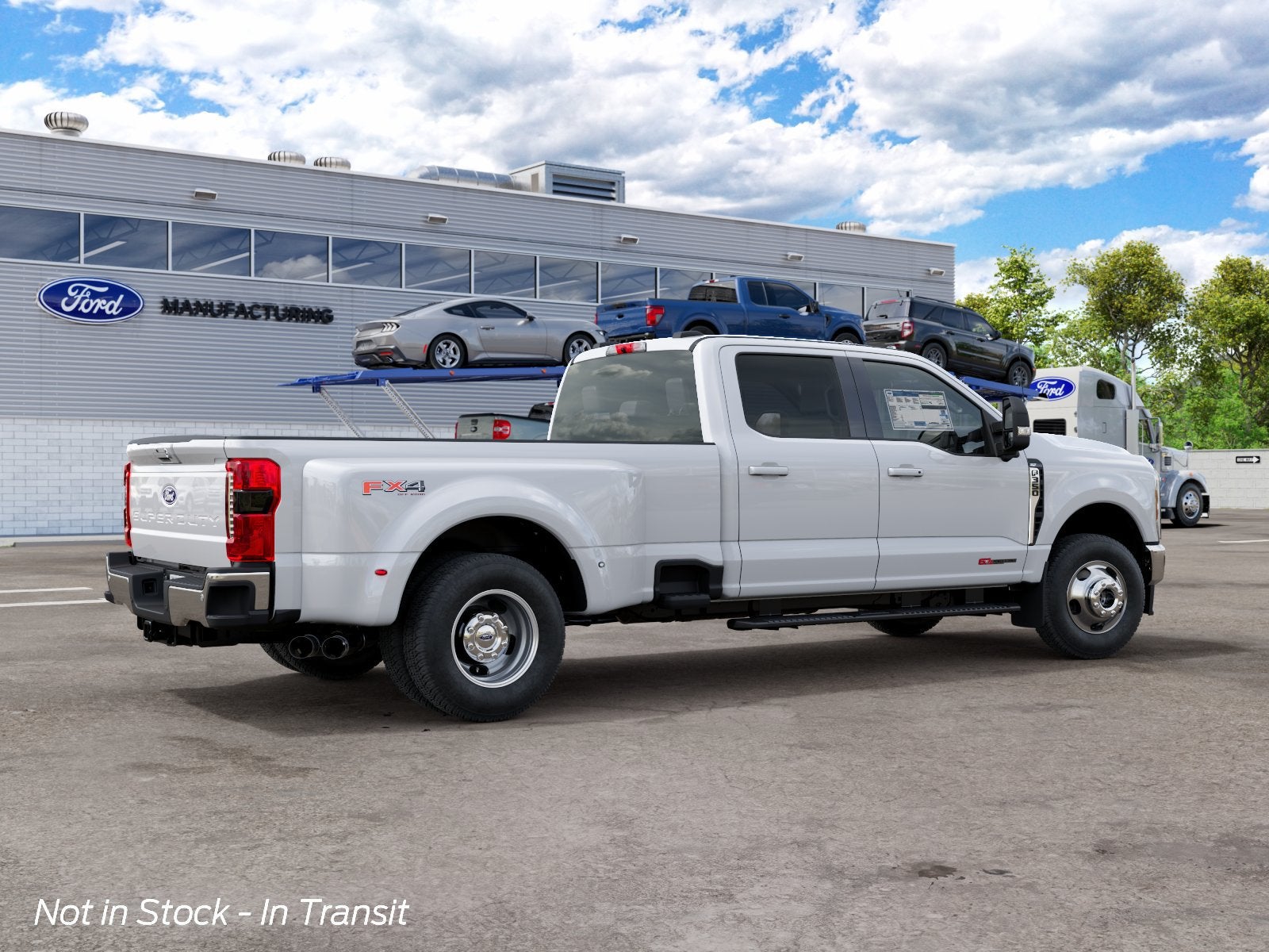 2027 Ford Super Duty F-350 DRW XLT
