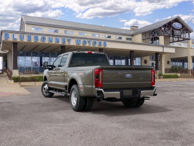 2027 Ford Super Duty F-350 DRW LARIAT