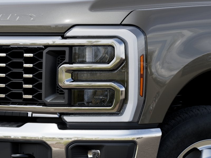 2027 Ford Super Duty F-350 DRW LARIAT