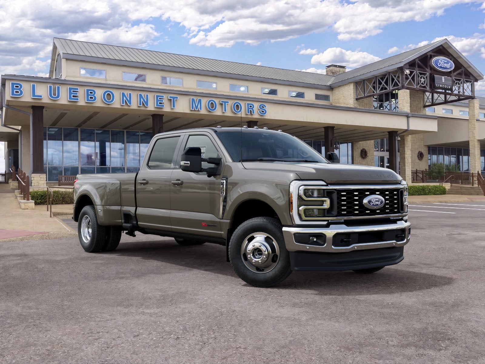 2027 Ford Super Duty F-350 DRW LARIAT
