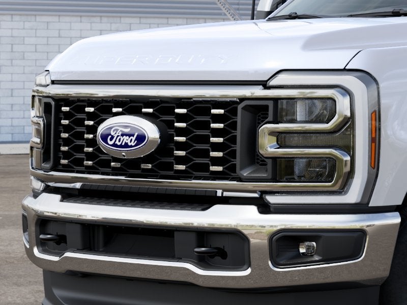 2027 Ford Super Duty F-350 DRW LARIAT