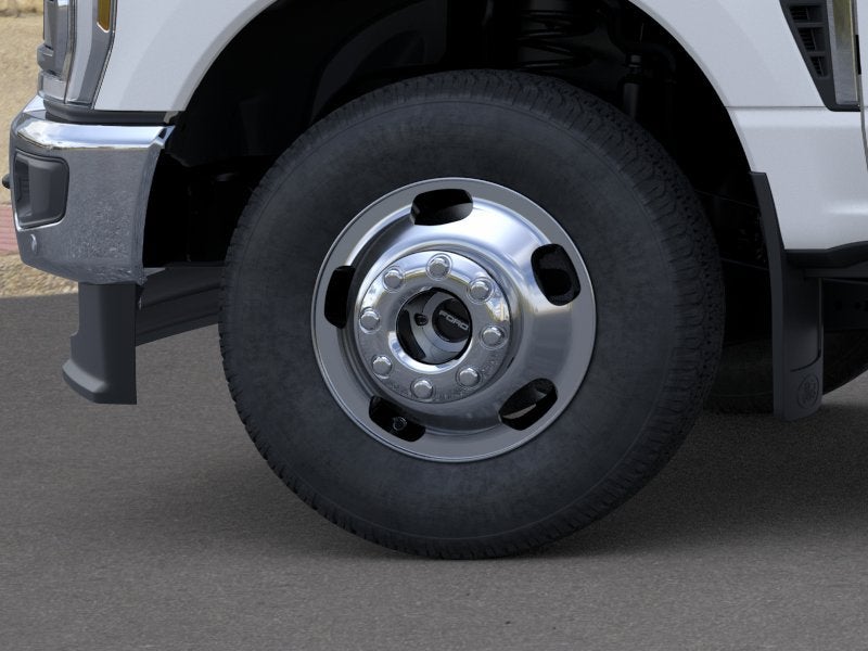 2026 Ford Super Duty F-350 DRW LARIAT