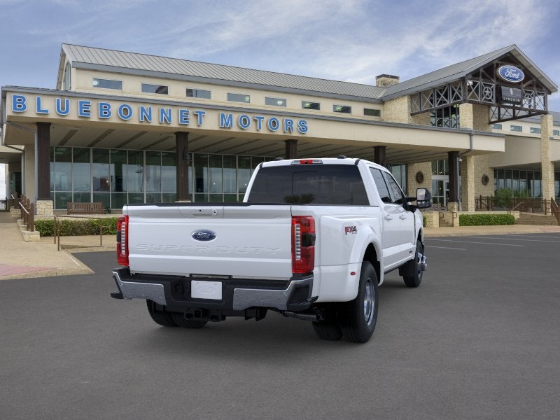 2026 Ford Super Duty F-350 DRW LARIAT