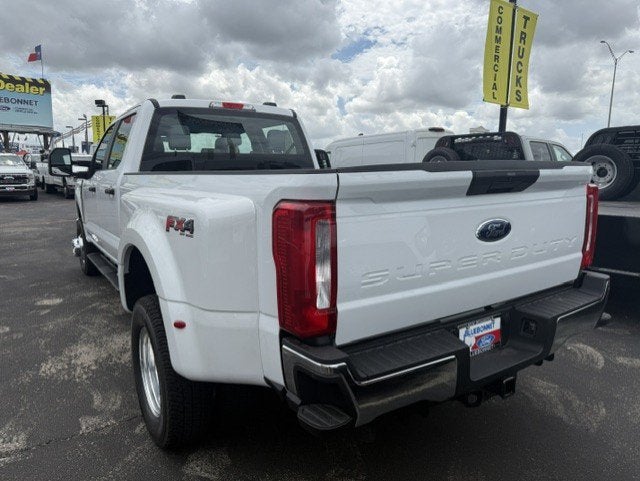 2026 Ford Super Duty F-350 DRW XL