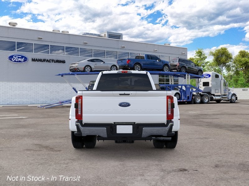 2026 Ford Super Duty F-350 DRW LARIAT