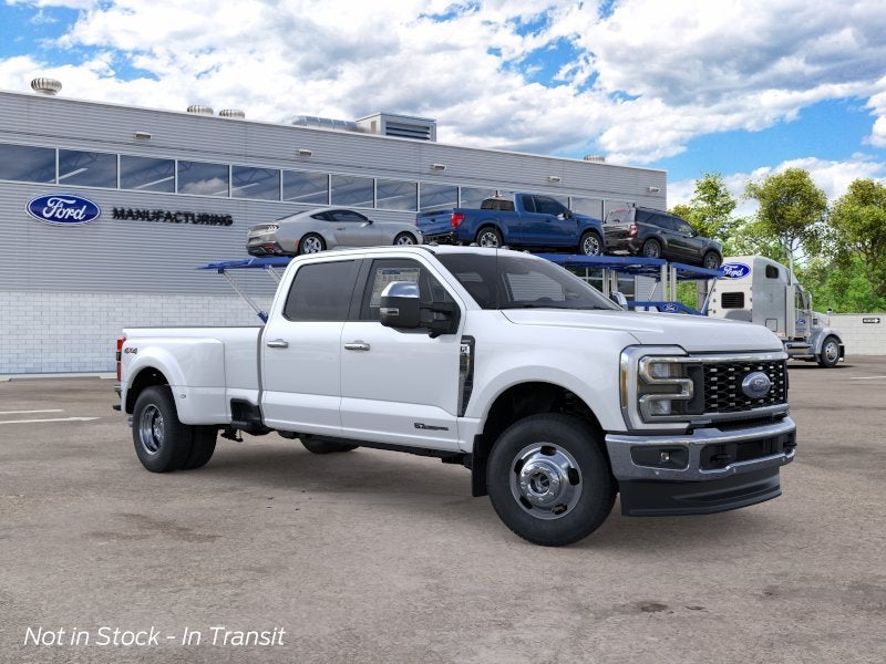 2026 Ford Super Duty F-350 DRW LARIAT