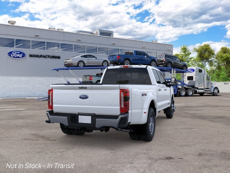 2026 Ford Super Duty F-350 DRW LARIAT