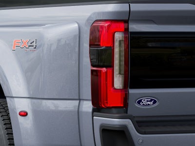 2027 Ford Super Duty F-450 DRW Platinum