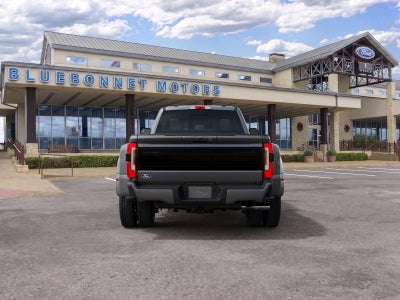 2027 Ford Super Duty F-450 DRW Platinum