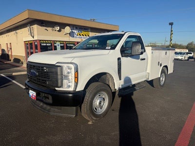 2026 Ford Super Duty F-250 SRW Service Body XL