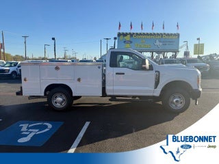 2026 Ford Super Duty F-250 SRW Service Body XL