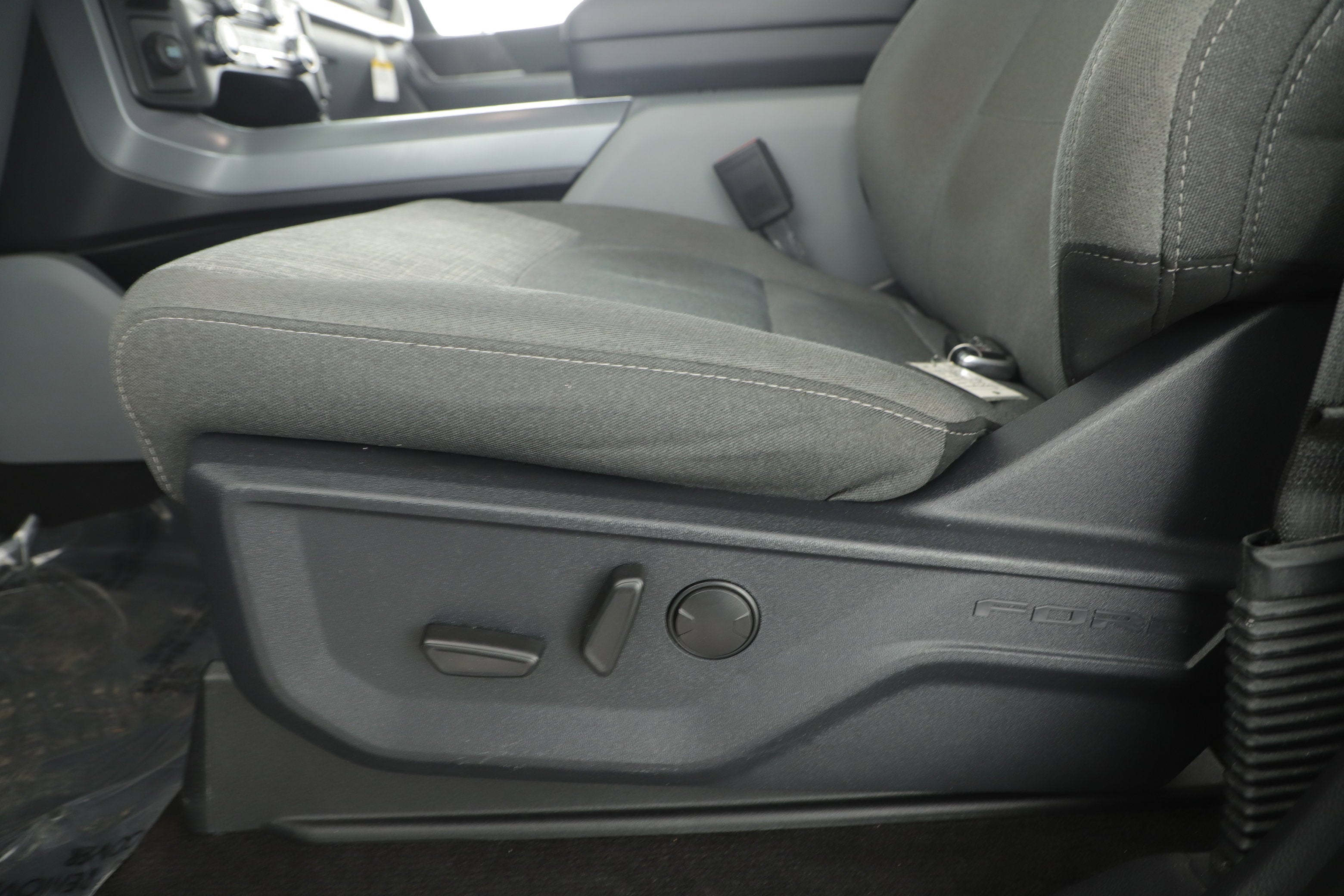 2022 Ford F-150 Base