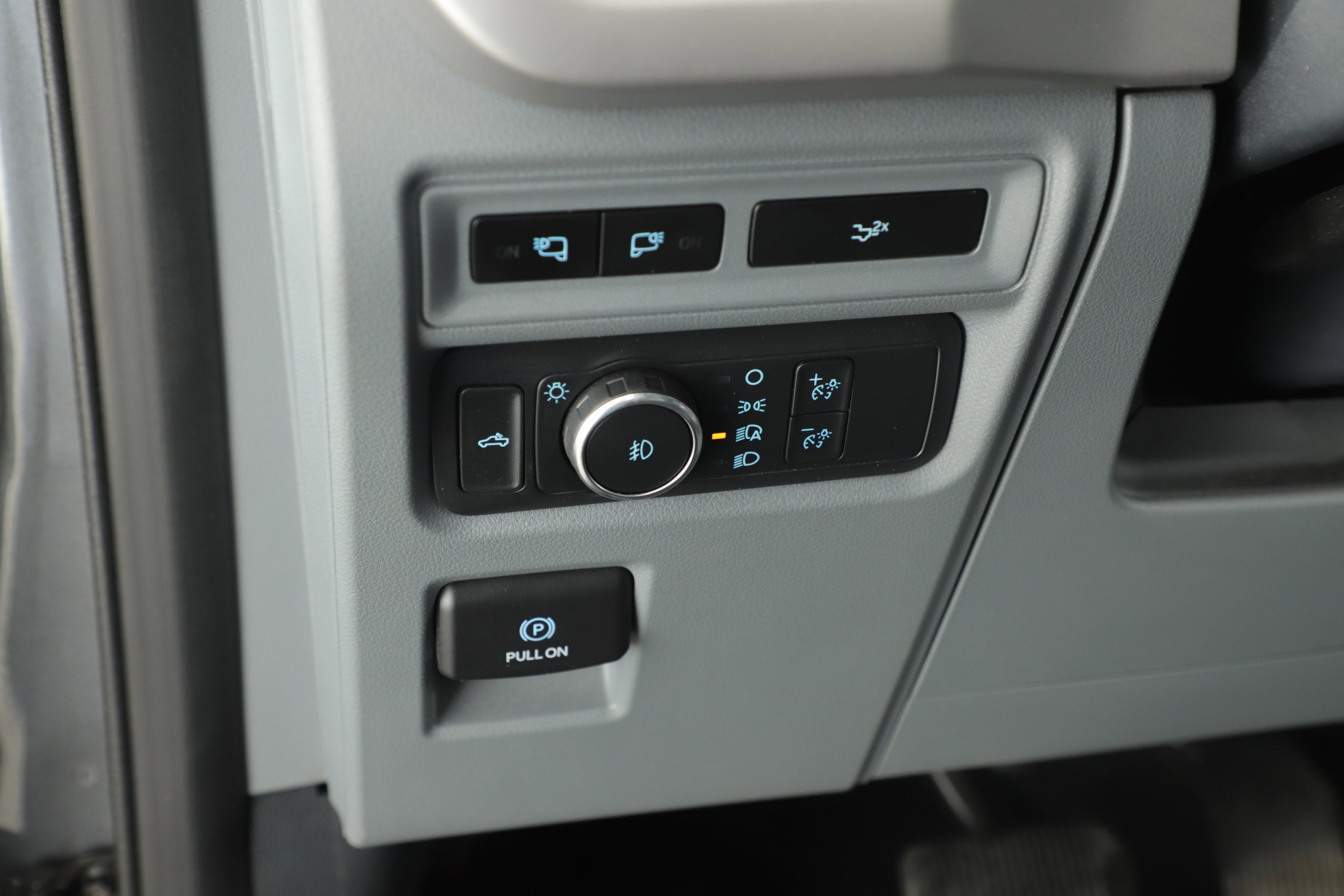 2022 Ford F-150 Base