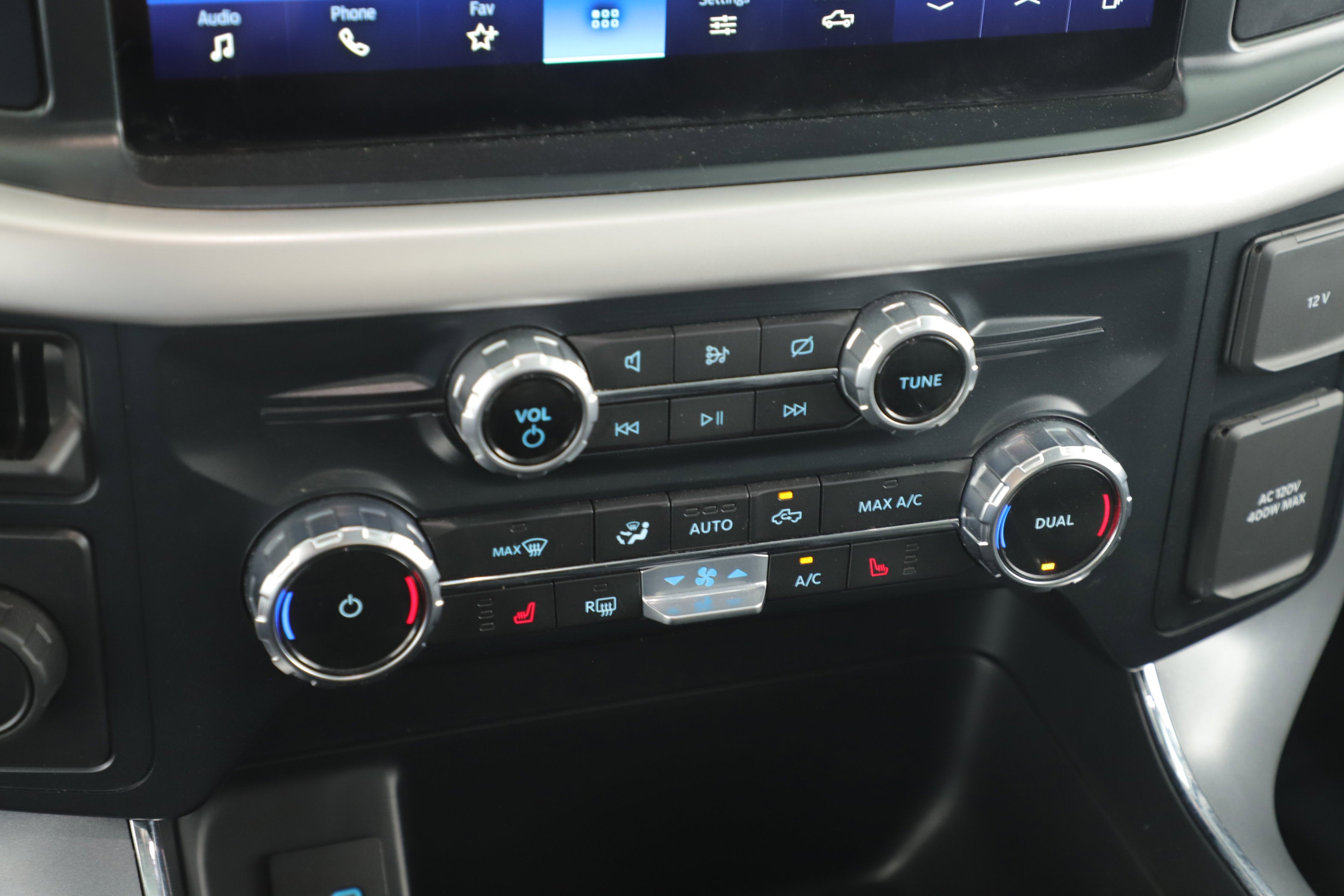 2022 Ford F-150 Base