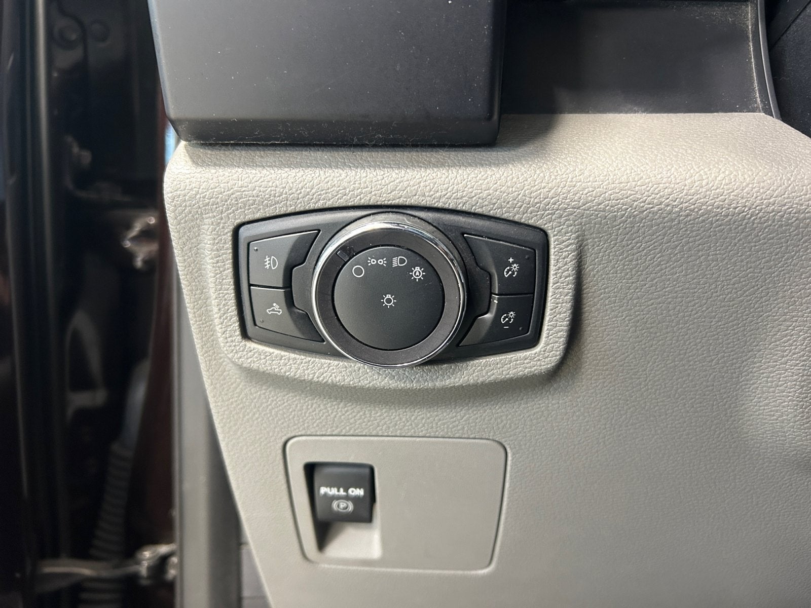 2019 Ford F-150 STX