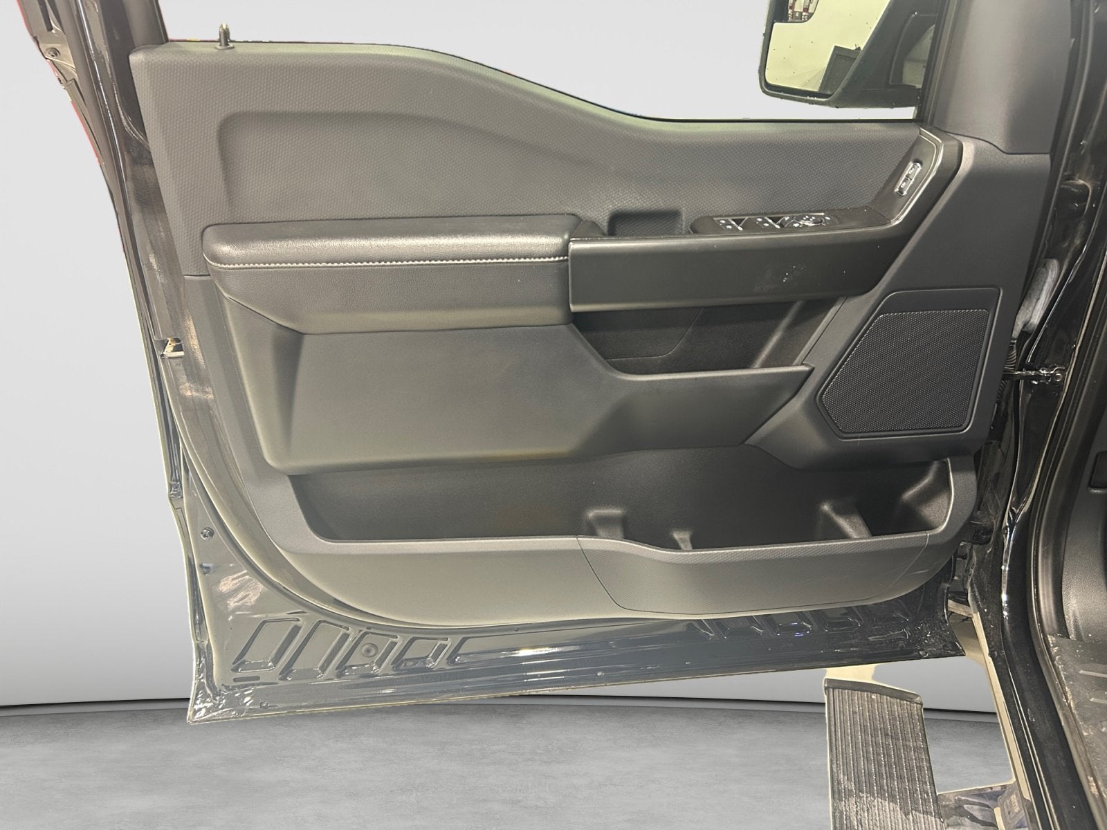 2023 Ford F-150 STX