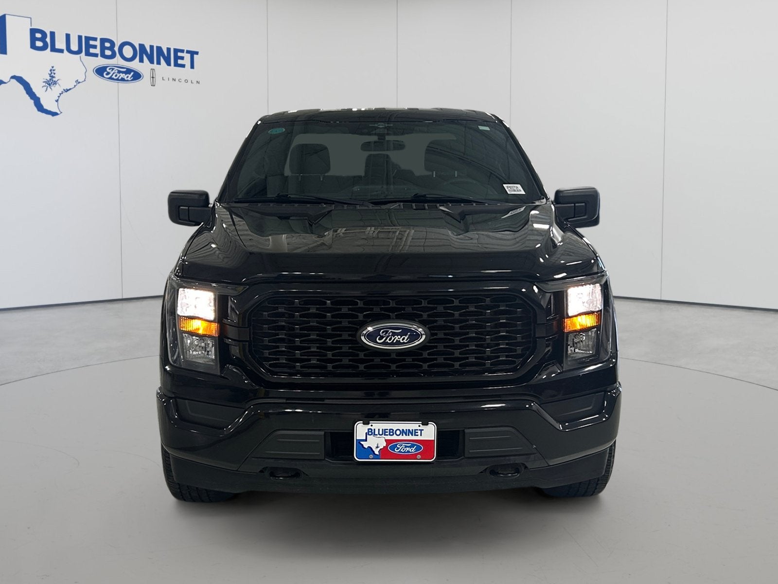 2023 Ford F-150 STX
