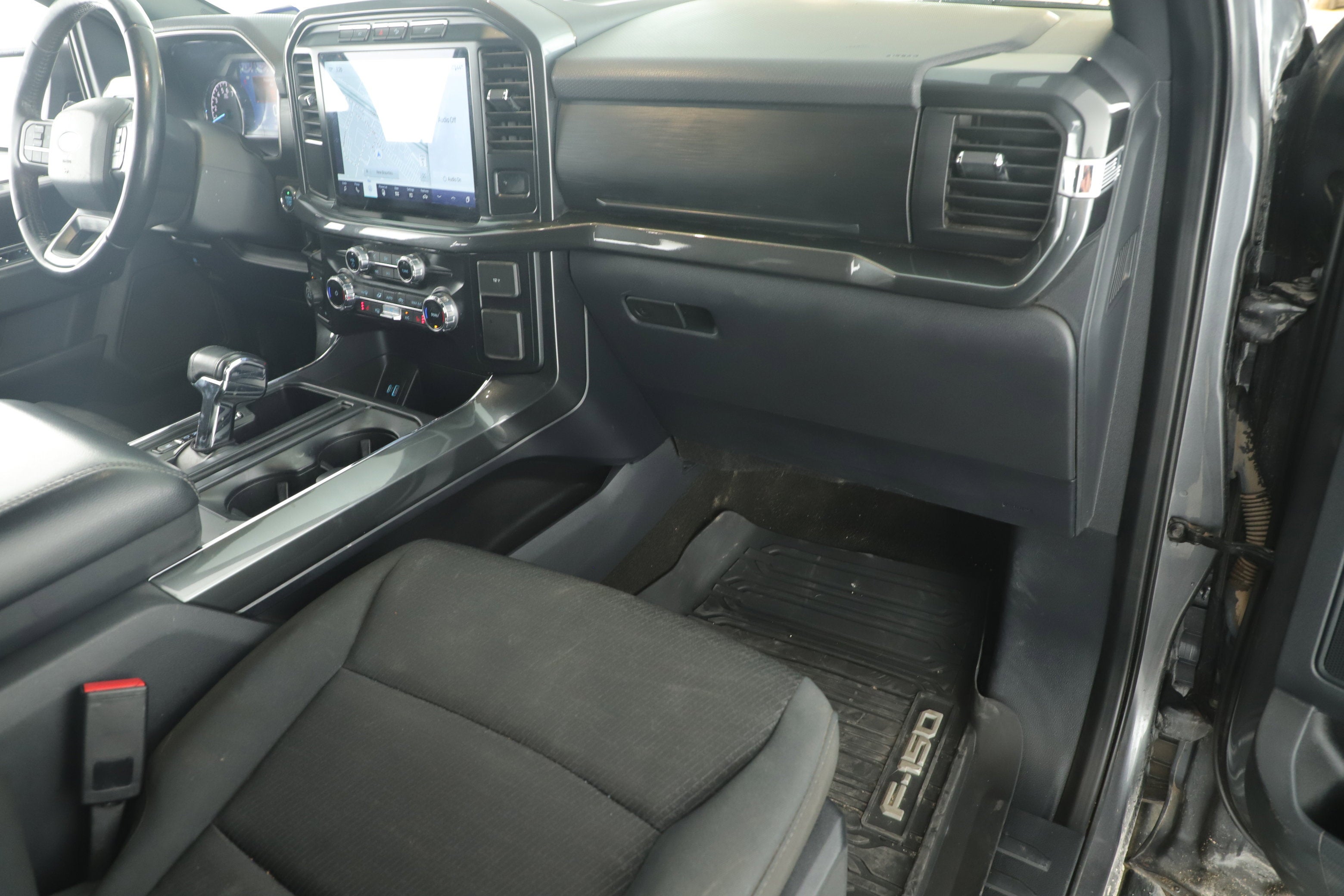 2022 Ford F-150 Base