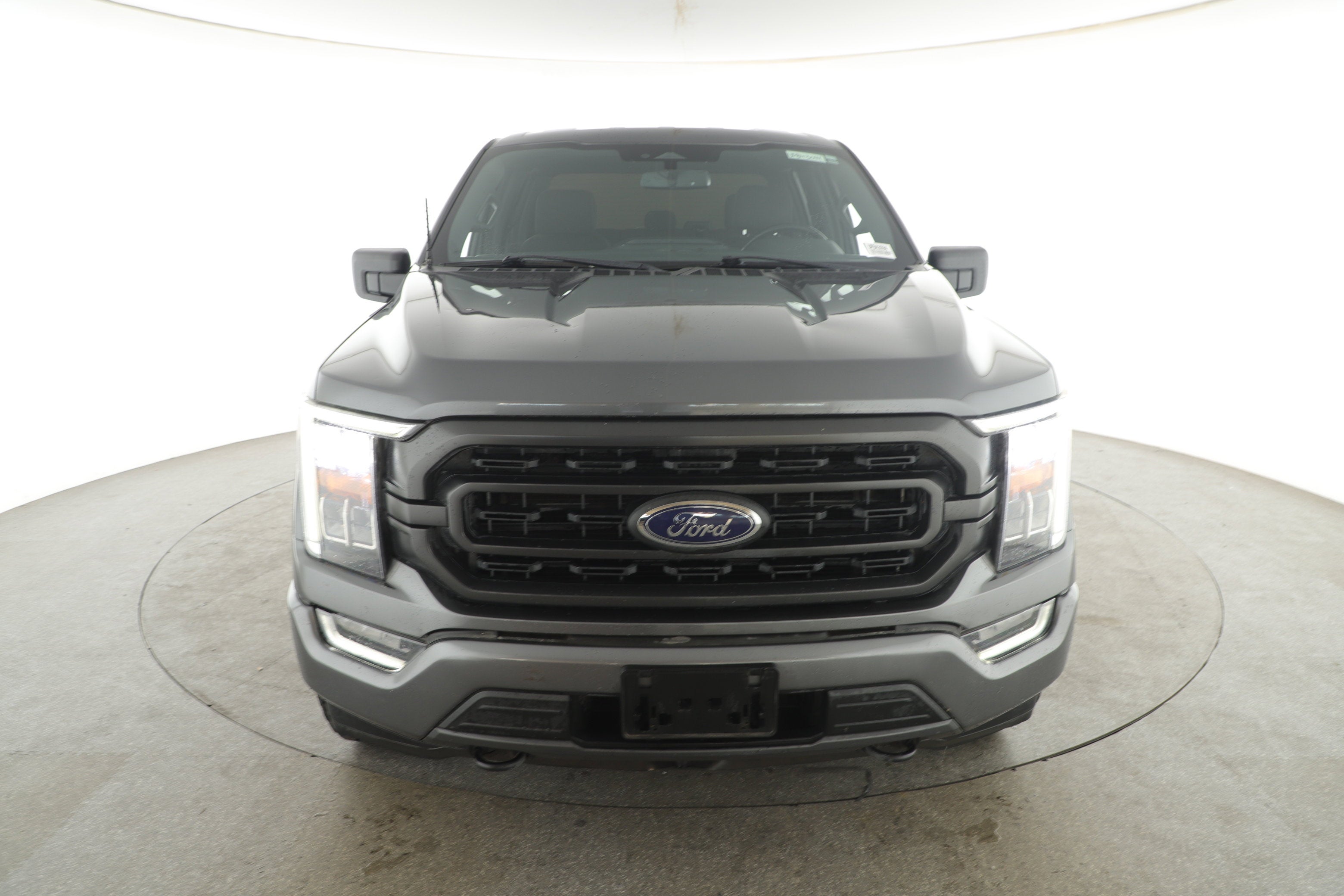 2022 Ford F-150 Base