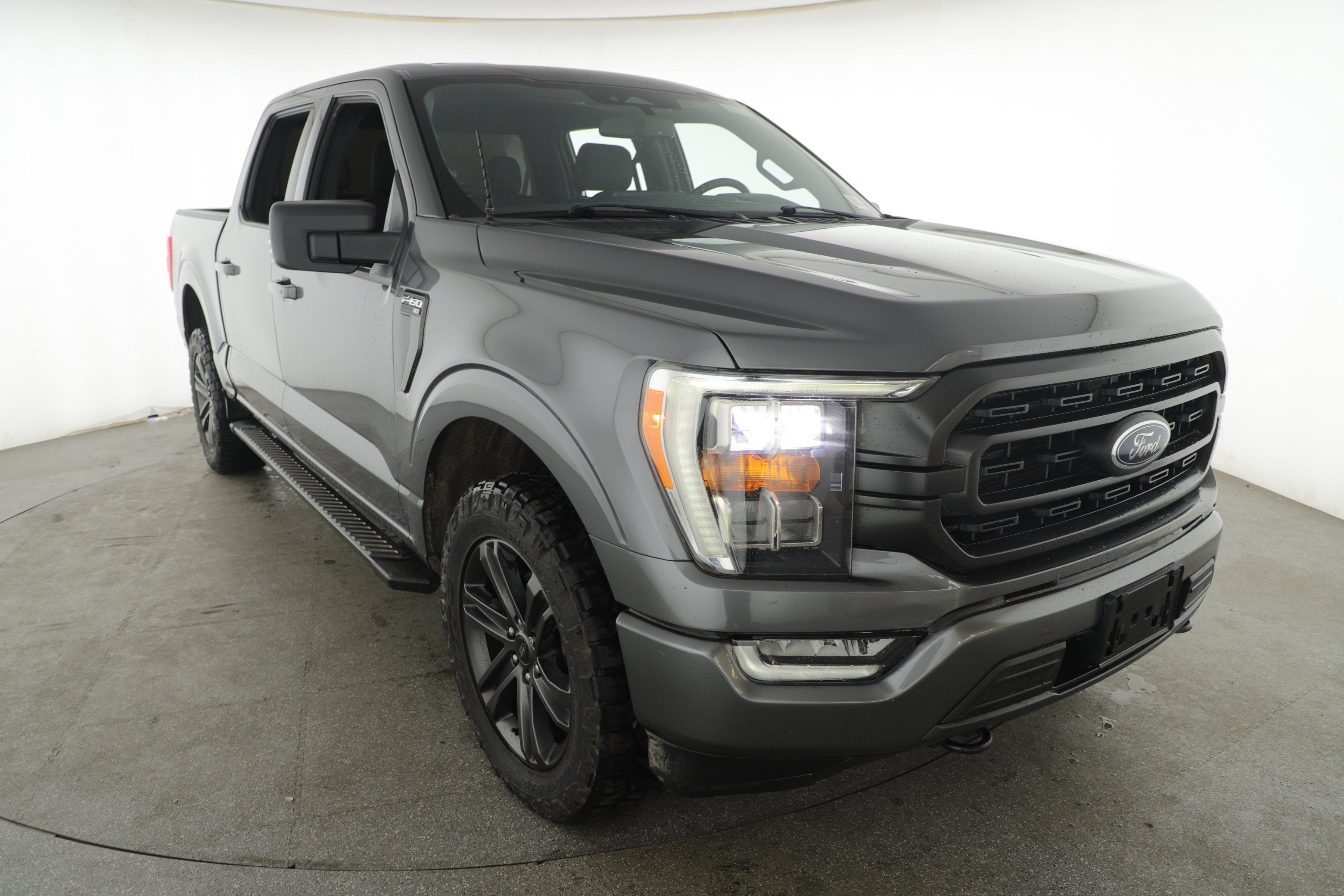 2022 Ford F-150 Base
