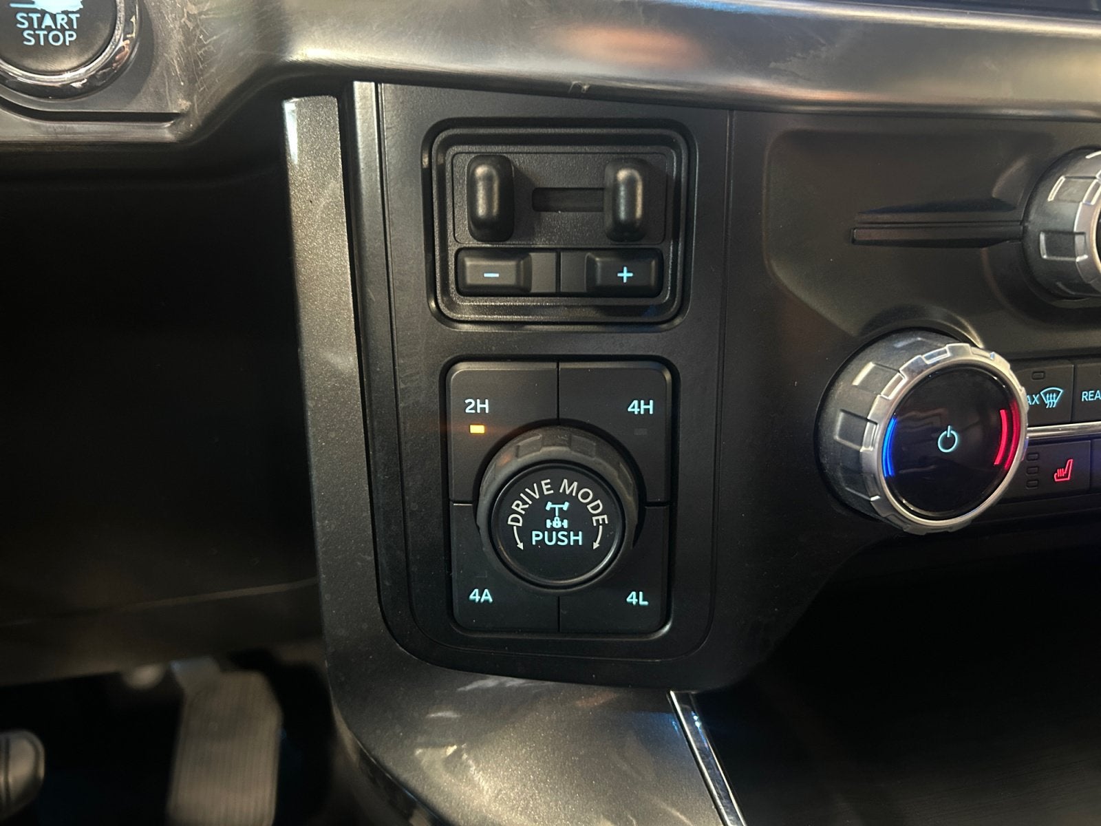 2023 Ford F-150 Base