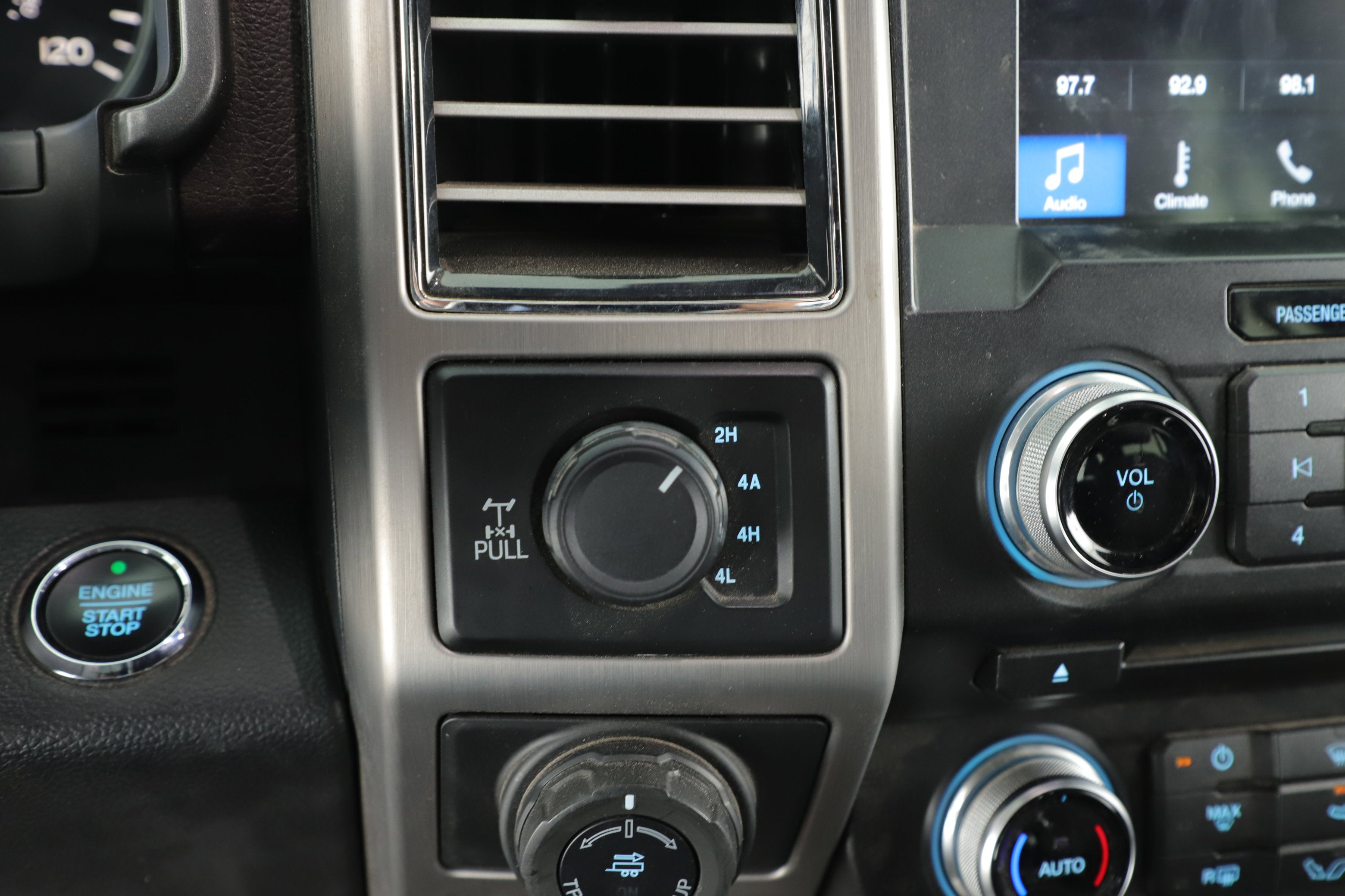 2017 Ford F-150 Base