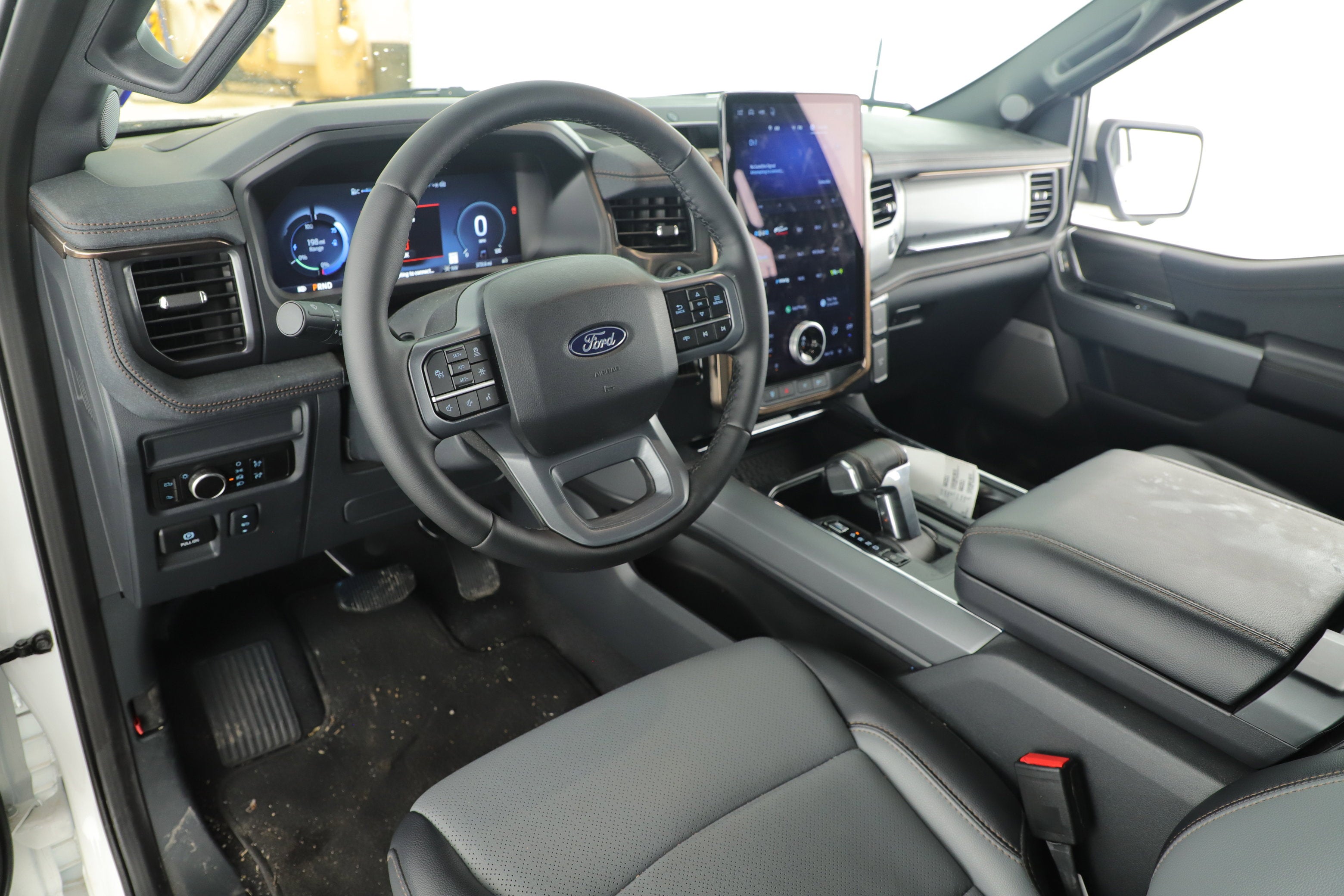 2025 Ford F-150 Lightning LARIAT