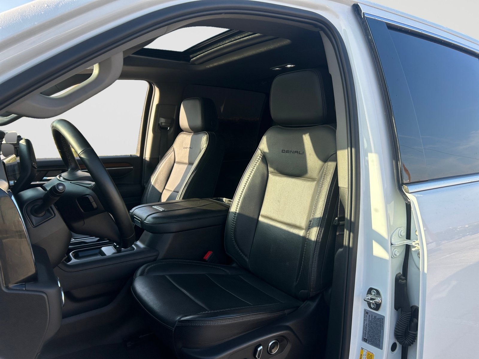 2025 GMC Sierra 2500HD Denali