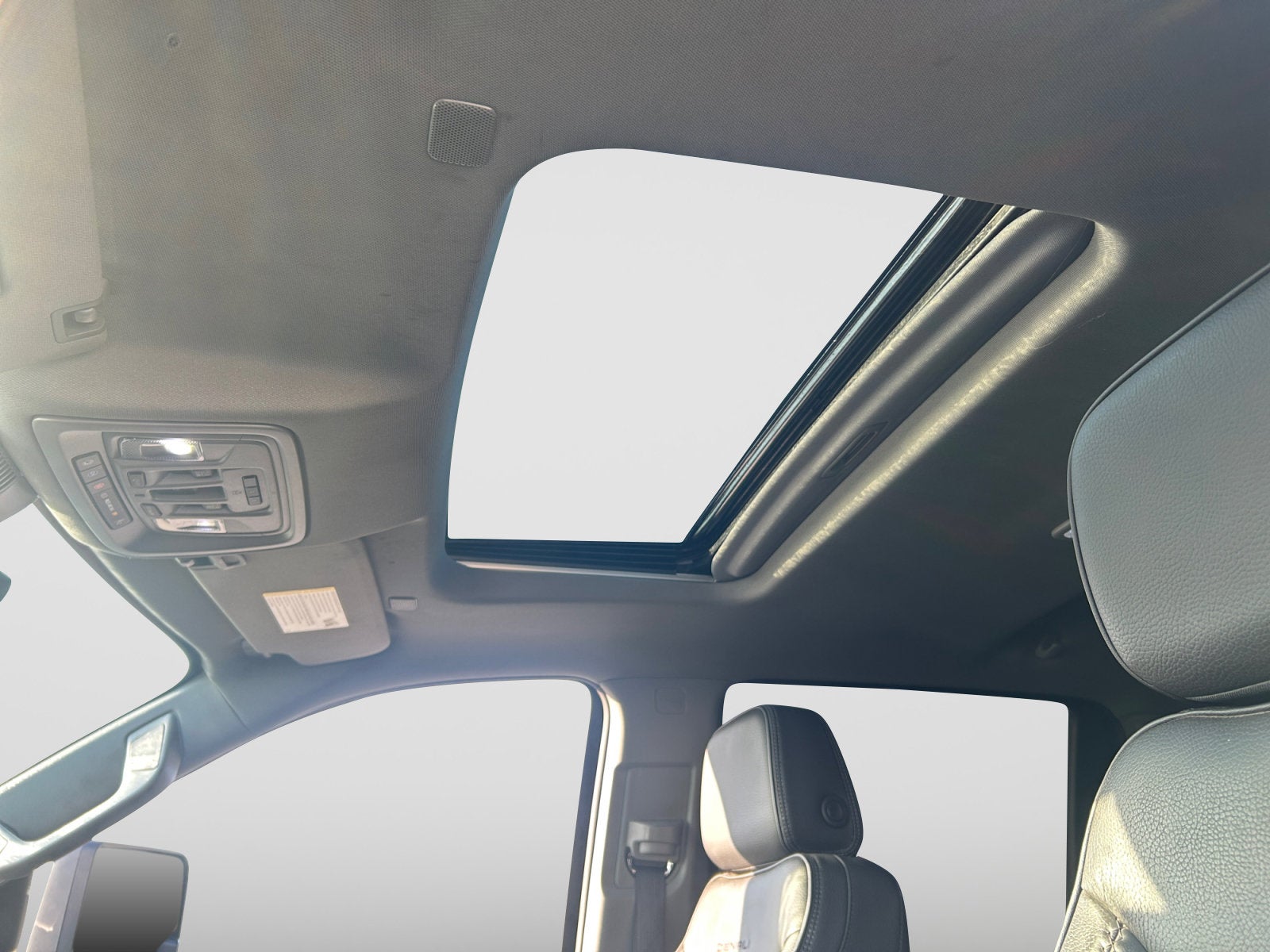 2025 GMC Sierra 2500HD Denali