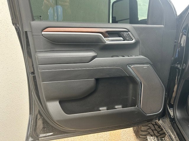 2025 GMC Sierra 2500HD Denali