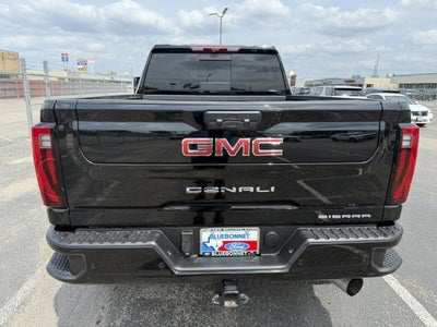 2025 GMC Sierra 2500HD Denali