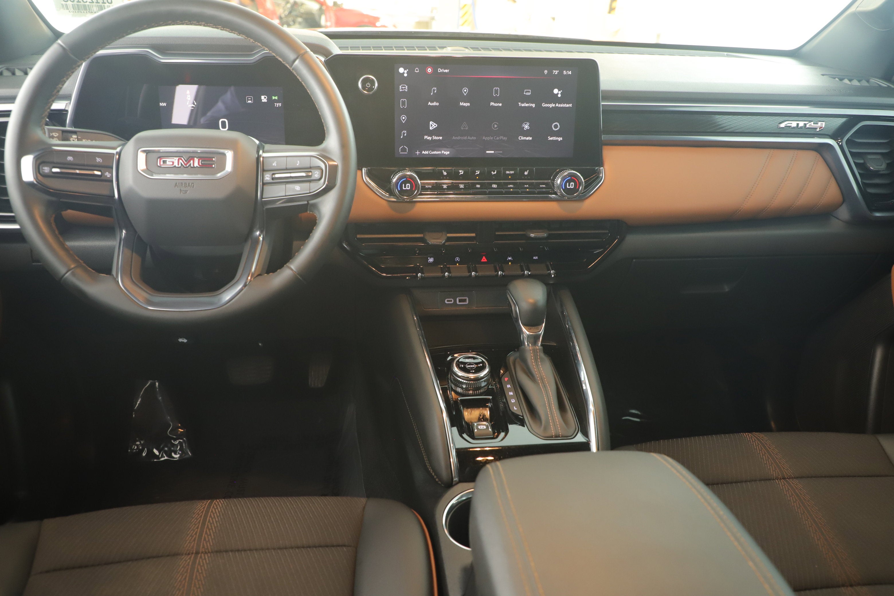 2023 GMC Canyon 4WD AT4