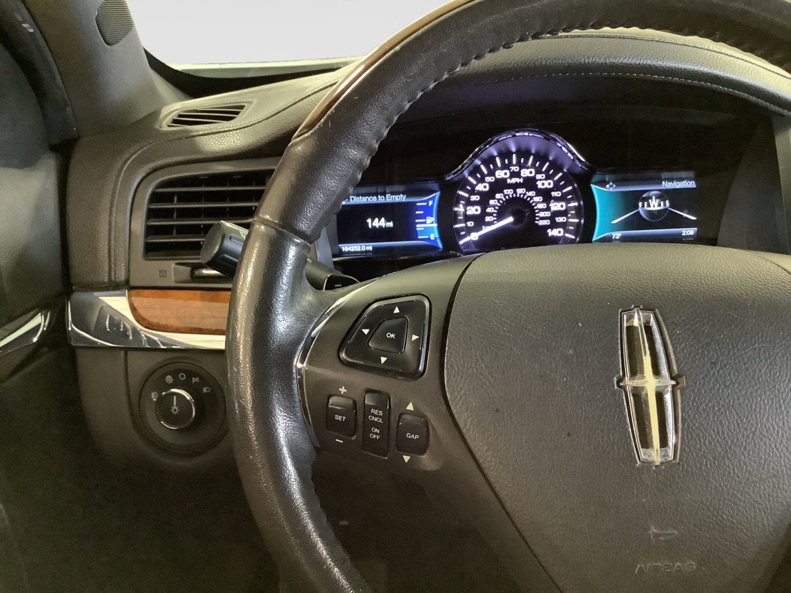 2014 Lincoln MKS Base