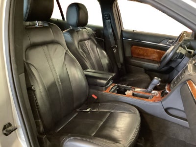 2014 Lincoln MKS Base