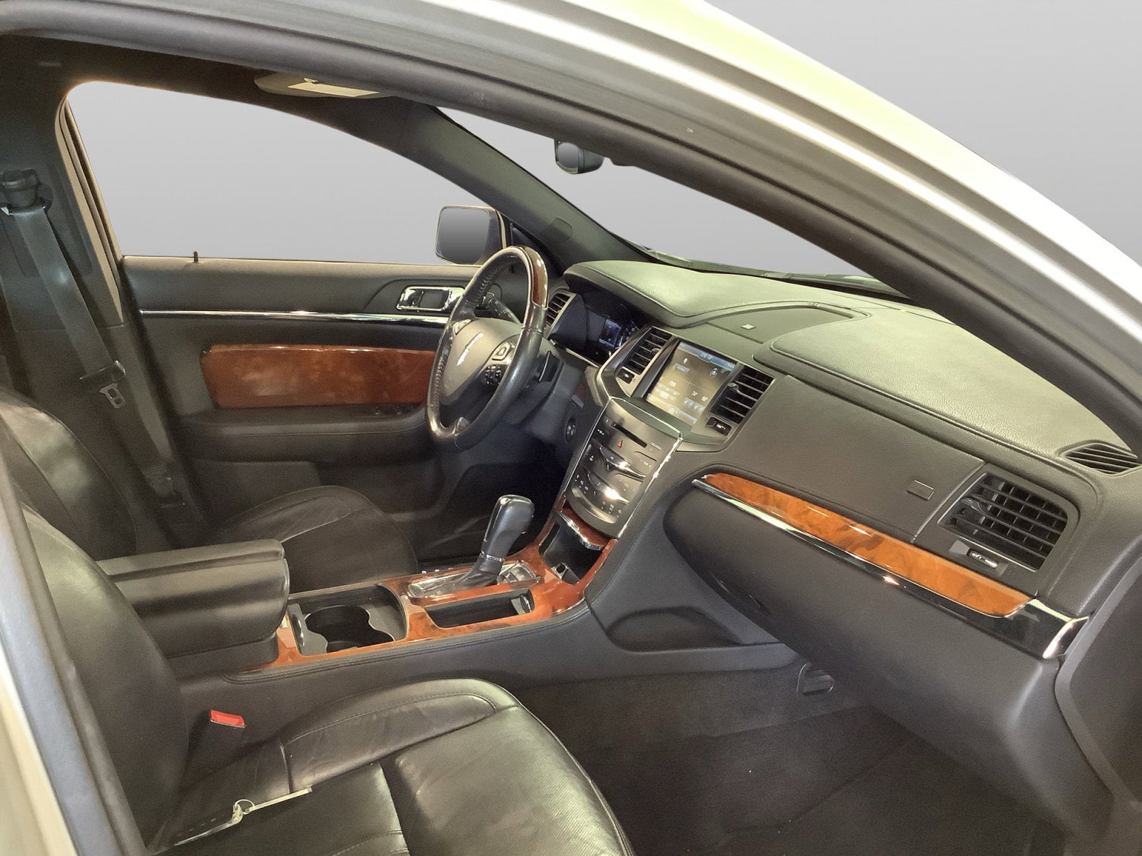 2014 Lincoln MKS Base