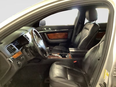 2014 Lincoln MKS Base