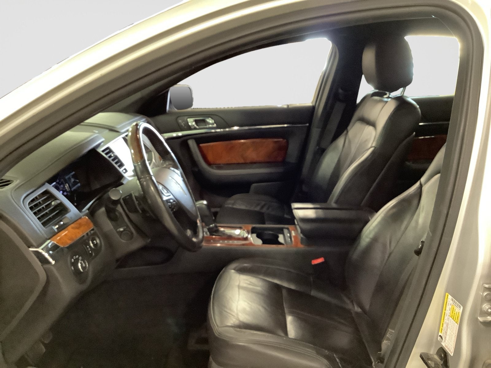 2014 Lincoln MKS Base