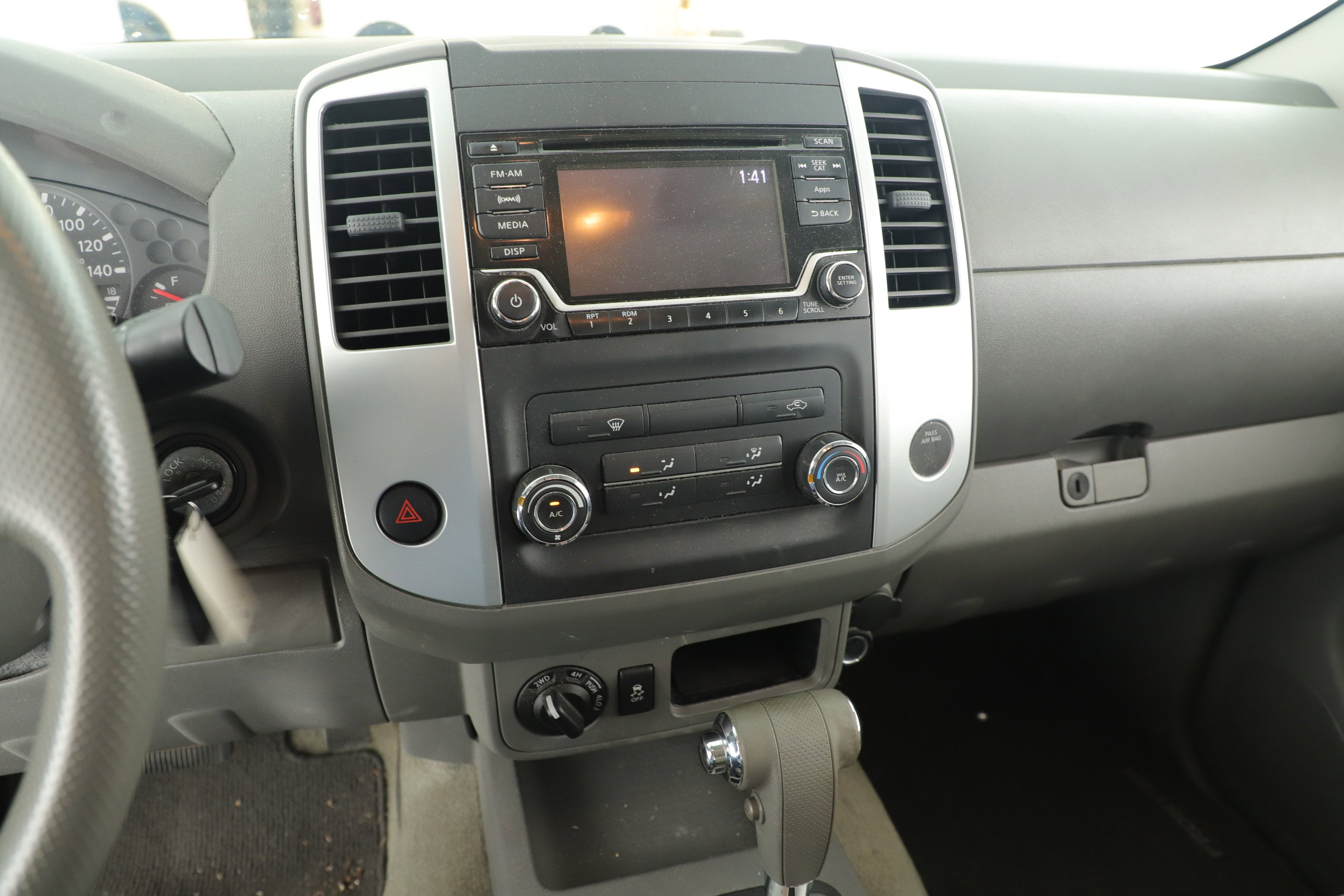 2016 Nissan Frontier SV