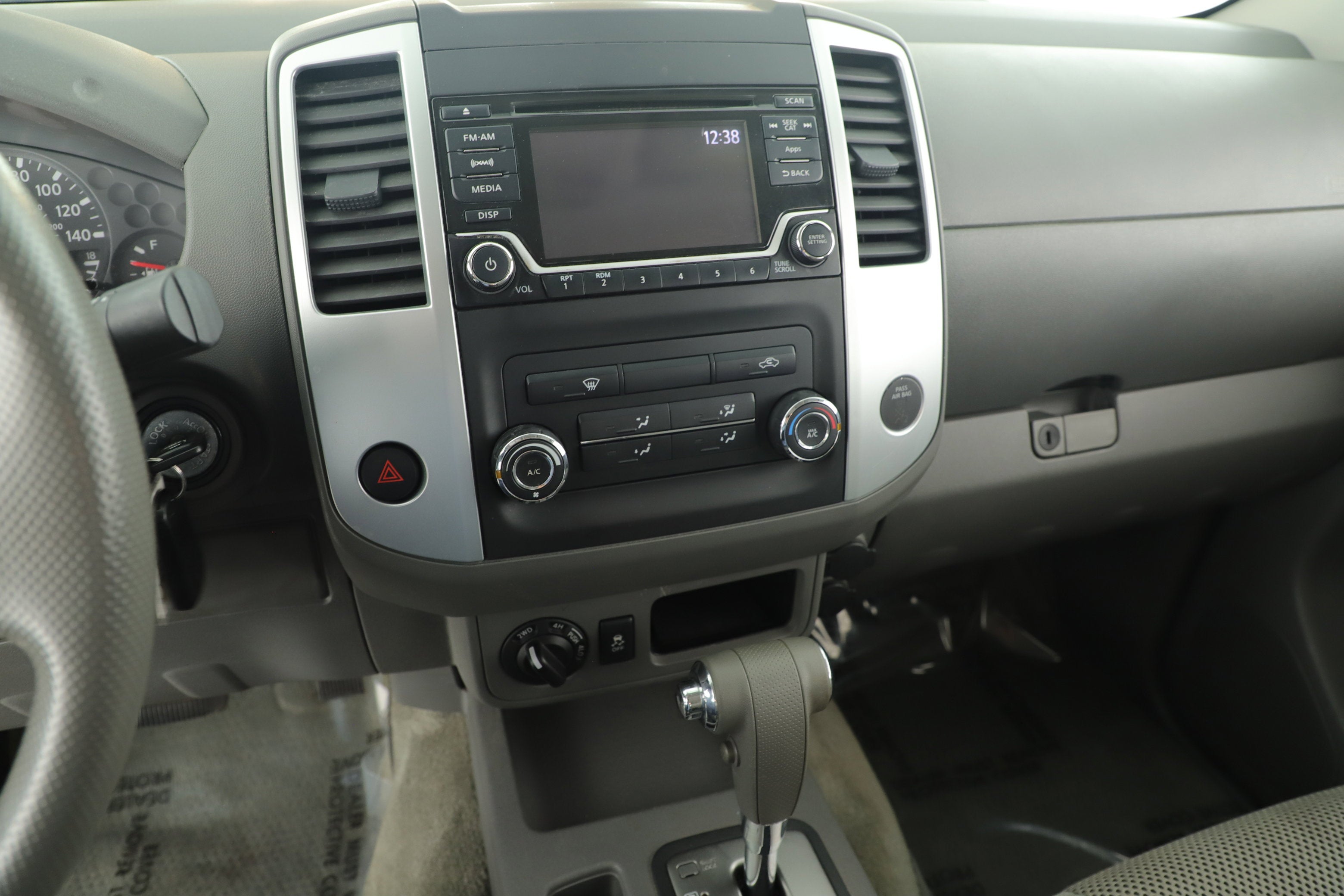 2016 Nissan Frontier SV