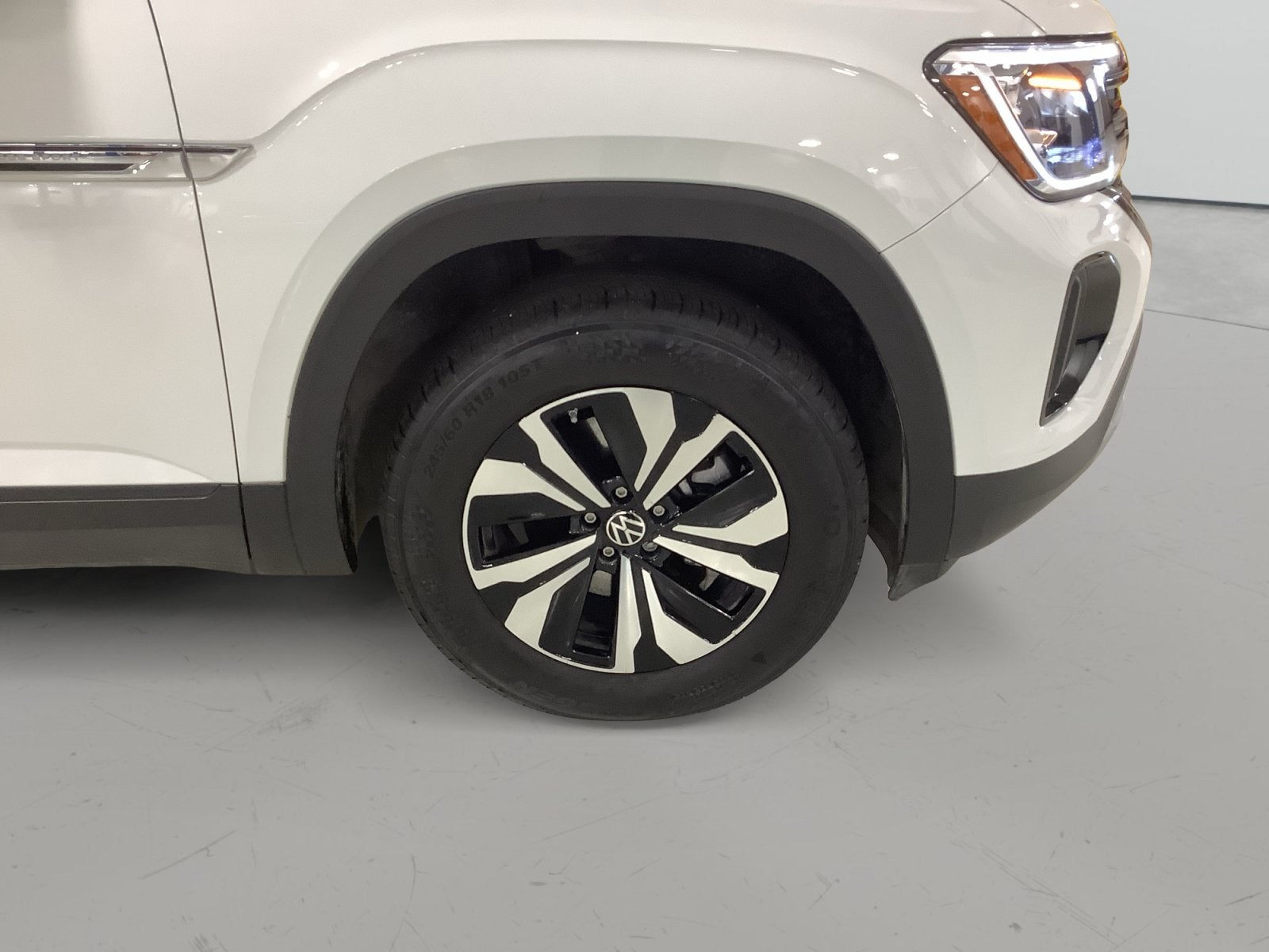 2024 Volkswagen Atlas Cross Sport 2.0T SE