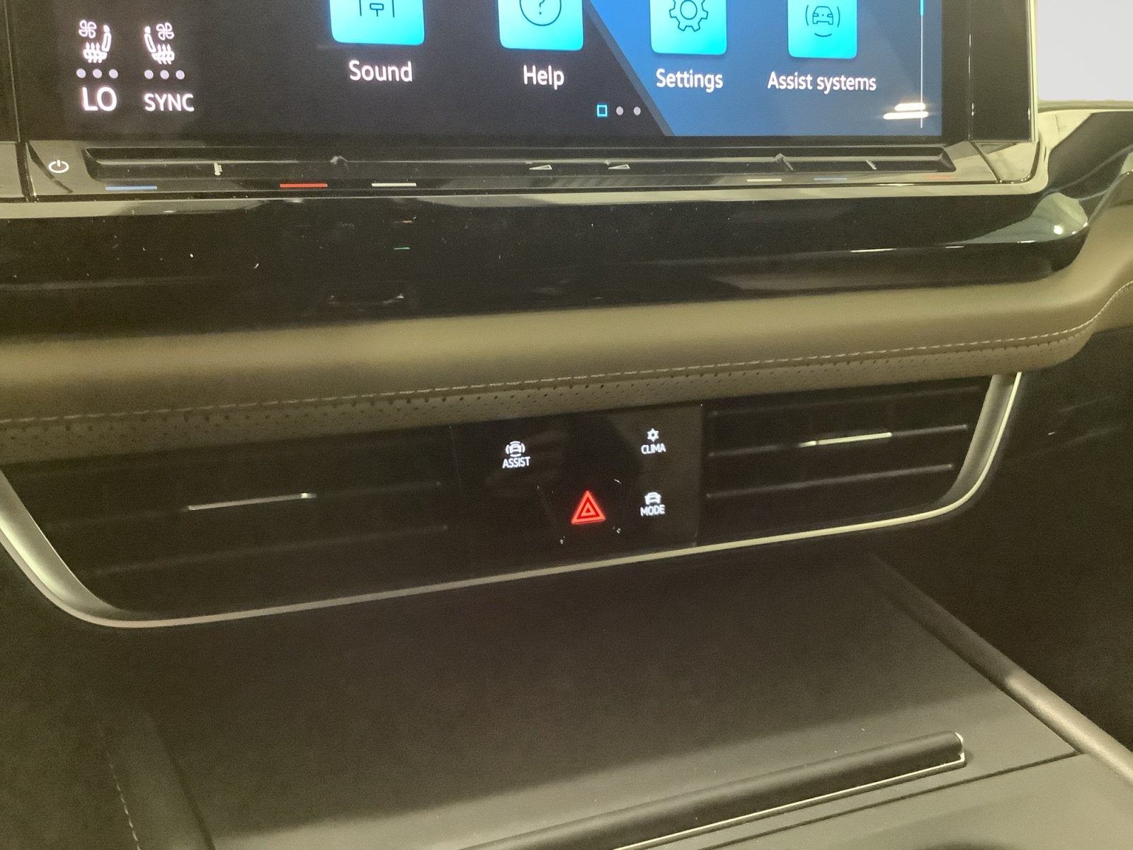 2024 Volkswagen Atlas Cross Sport 2.0T SE