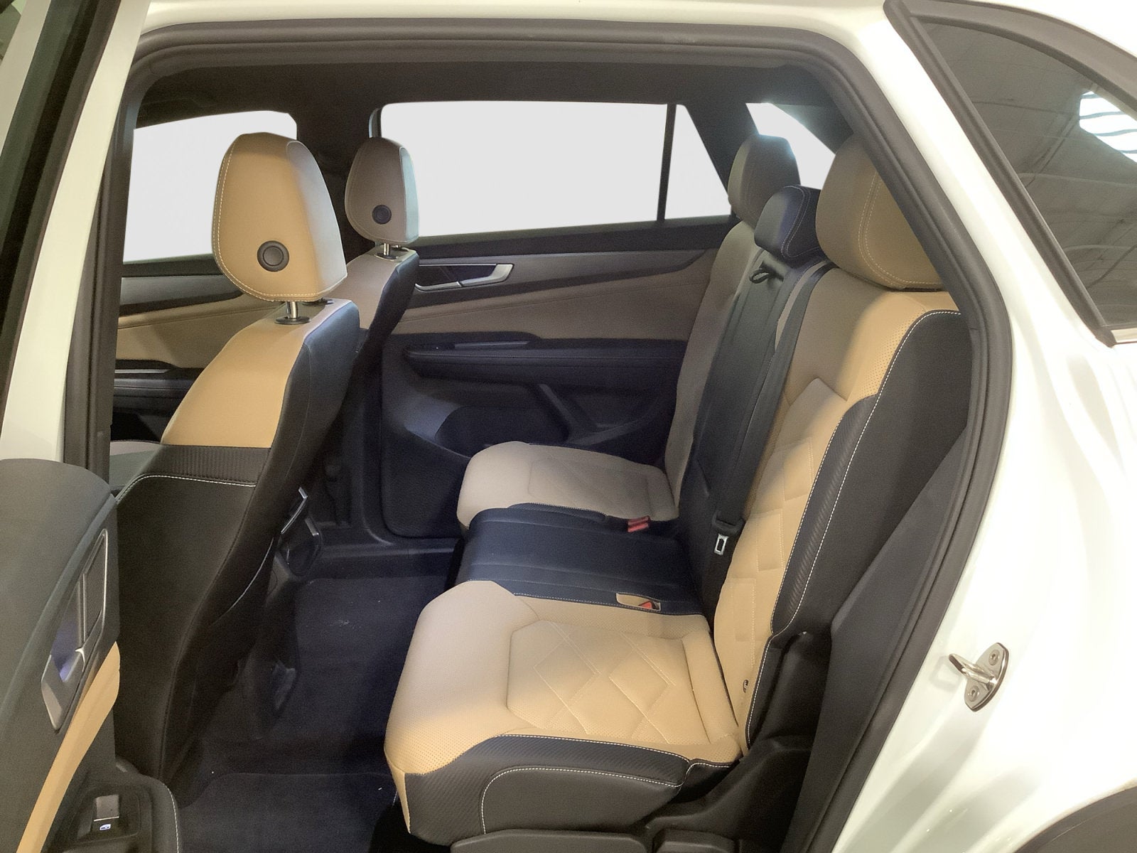 2024 Volkswagen Atlas Cross Sport 2.0T SE
